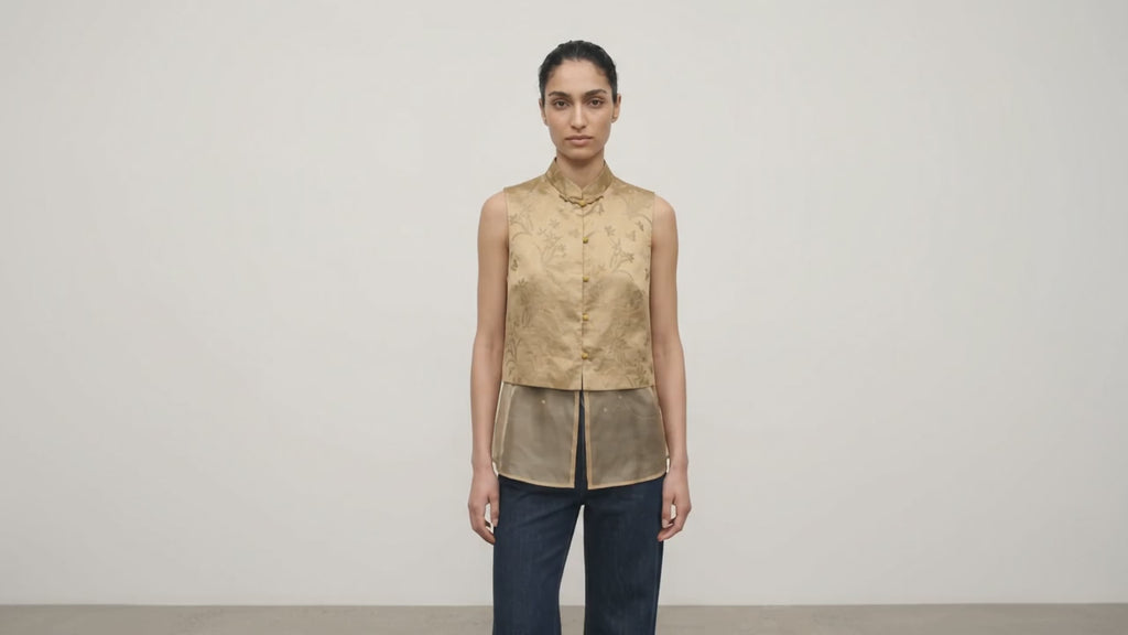 The Nhonha Vest