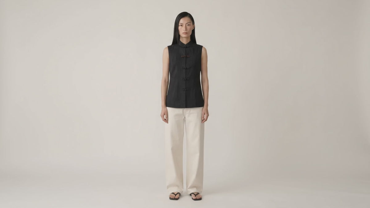 The Echo Reversible Vest